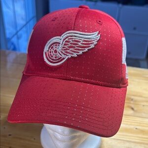 Redwing NHL youth Cap with Embroidered Logo